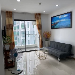 Chủ cần bán căn 2PN, tầng 8 thuộc CC Phú Tài Residences