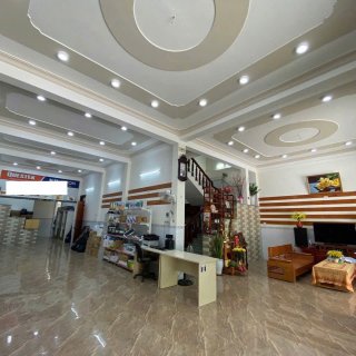 Nhà 3 tầng khu chợ Dinh