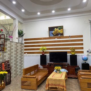 Nhà 3 tầng khu chợ Dinh