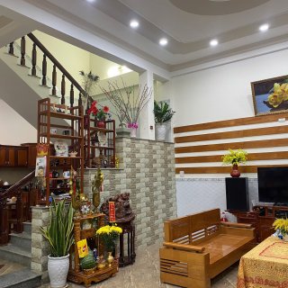 Nhà 3 tầng khu chợ Dinh