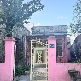 Nhà hẻm Lạc Long Quân